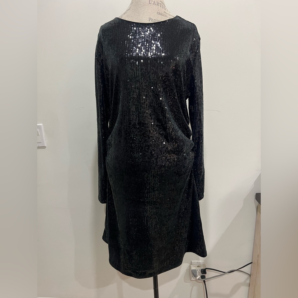 H&M Long-Sleeve Sequin Party Dress – XL
